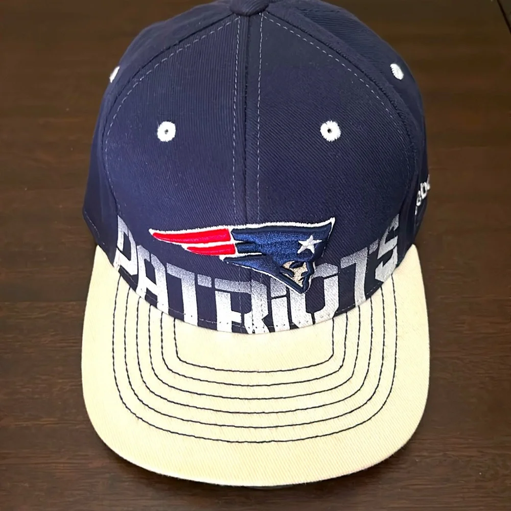 🧢 Official New England Patriots NFL Youth Cap by Reebok NWT
